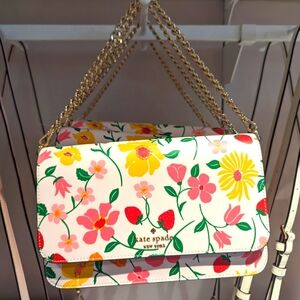 NWT Kate Spade KG735 Madison Strawberry Garden Printed Flap Convertible...